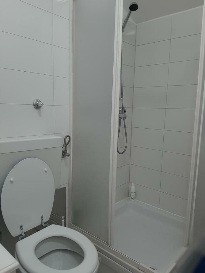 studio apartman Lady Appartamento Njivice Esterno foto